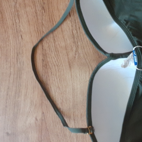 Hilor Green One Piece - Picture 6 of 10